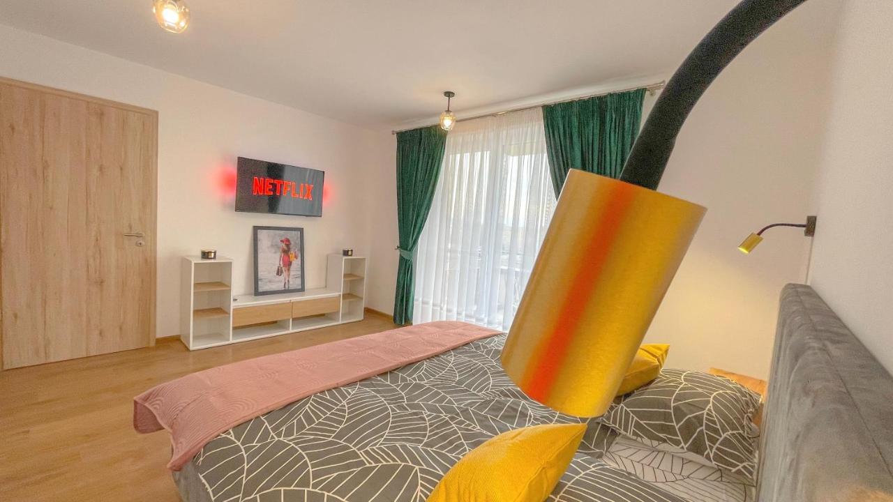 Dreamview Apartment With Private Parking Brasov Ngoại thất bức ảnh