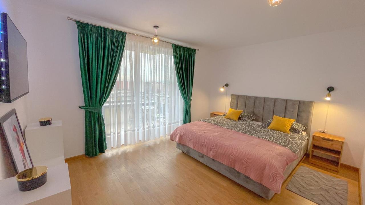 Dreamview Apartment With Private Parking Brasov Ngoại thất bức ảnh