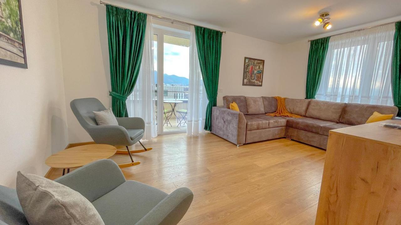 Dreamview Apartment With Private Parking Brasov Ngoại thất bức ảnh